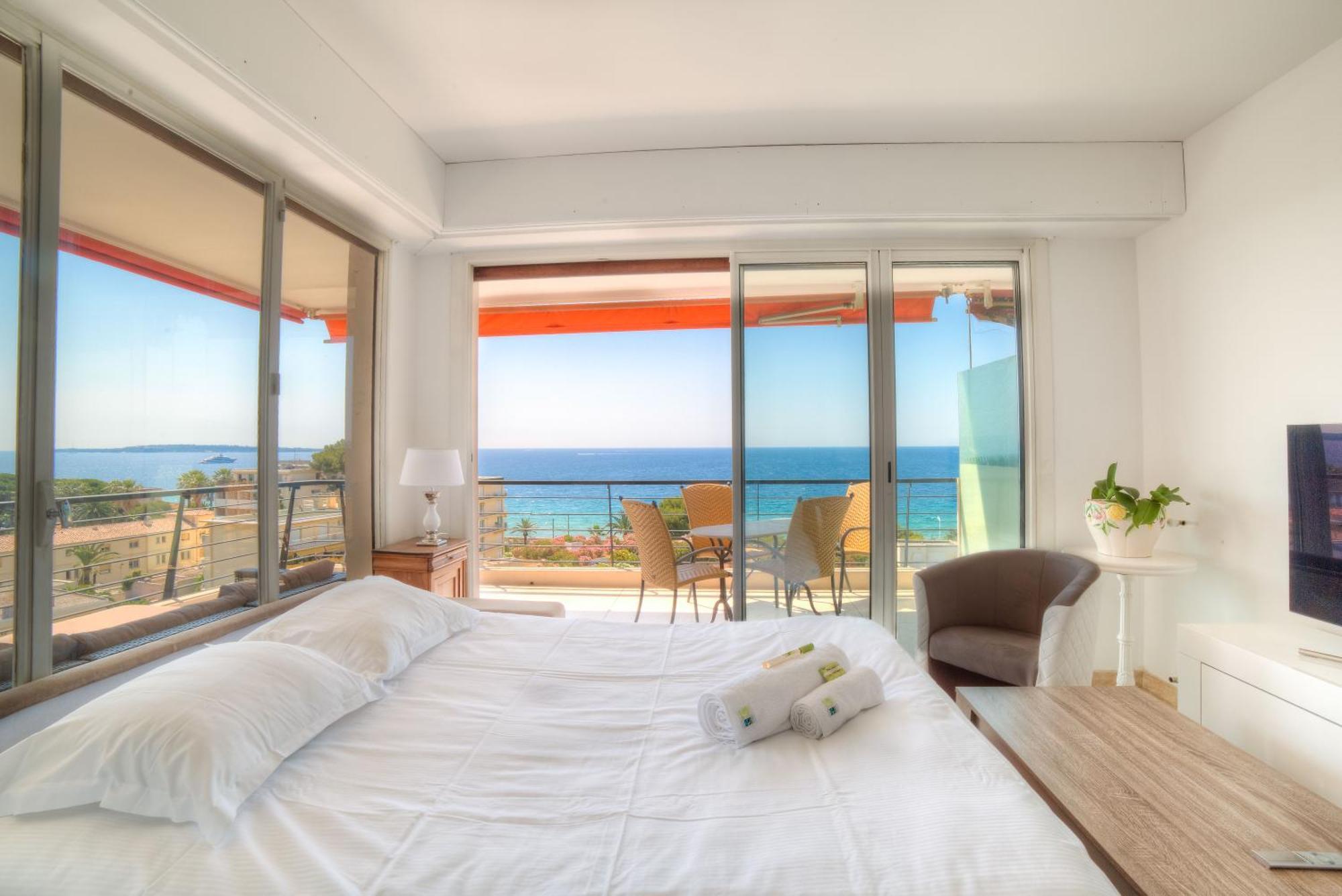 Immogroom- 2 Bedrooms -panoramic Sea View - Huge Appartement Cannes